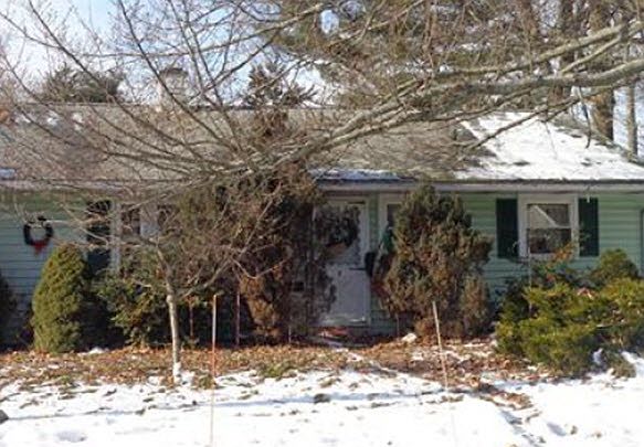 1st image of 4 Rosemont Dr
