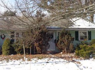 4 Rosemont Dr, Plainville, CT 06062