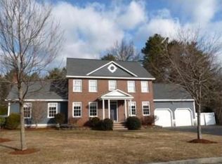 11 Copeland Dr, Bedford, MA 01730