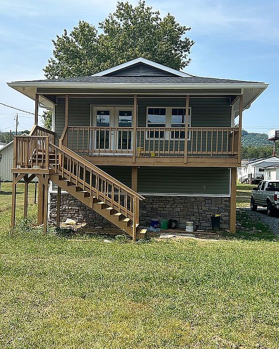 1st image of 176 Pine Ave #92 & 93