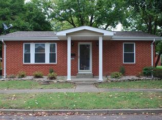 104 N 6th St, Elsberry, MO 63343
