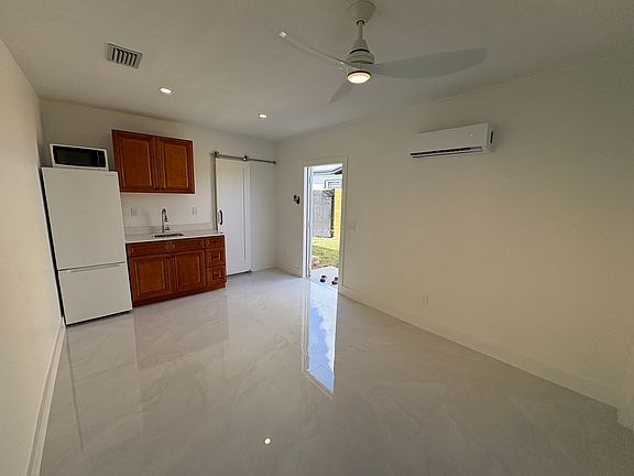 5th image of 29904 SW 148th Ave