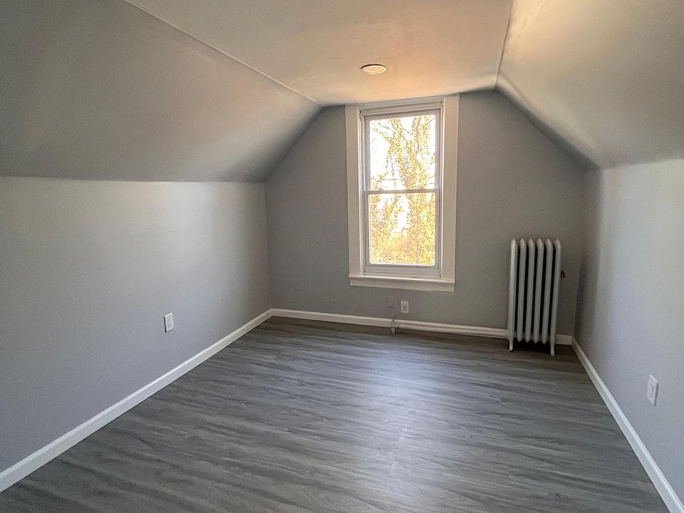 2nd image of 20 Wade St #4