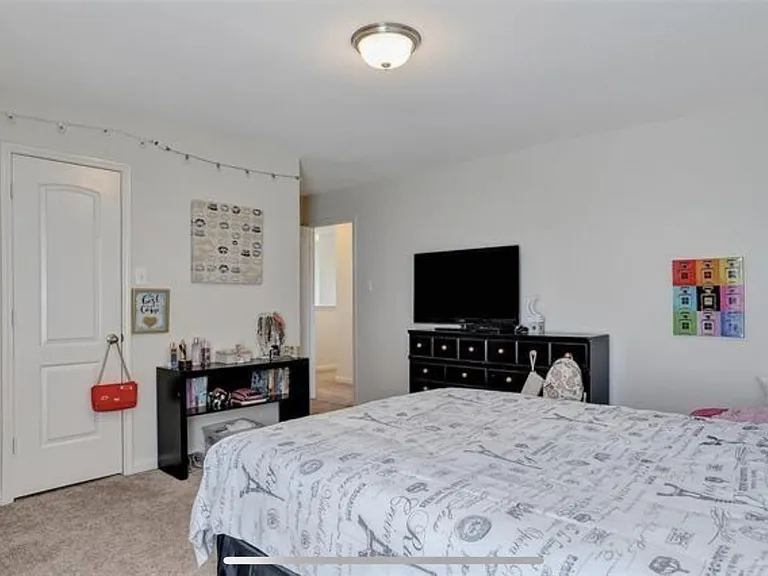 2122 Sable Wood Dr — Photo 5