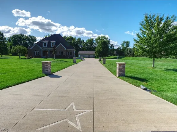 25785 Meadow Trl, Columbia Station, OH 44028