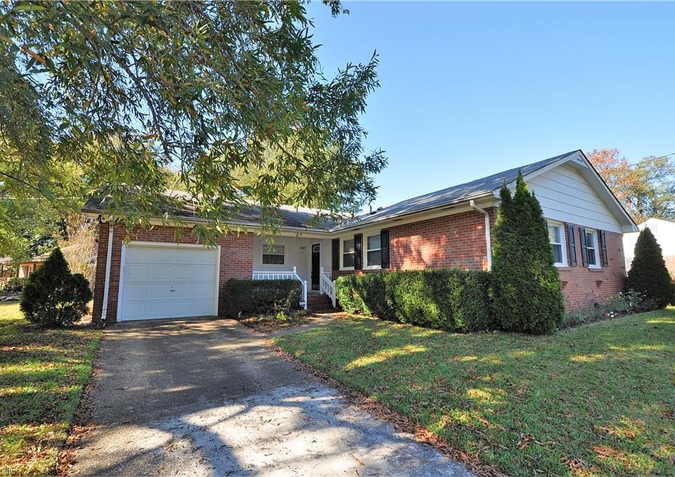 1st image of 4509 Hunters Point Dr