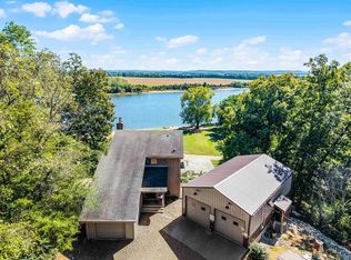 1515 Riverside Ln, Adamsville, TN 38310