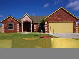 10925 SW 30th St, Yukon, OK 73099