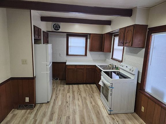 2nd image of 606 Harrison St