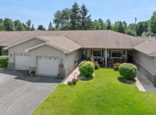 540 Tacoma Beach Rd APT 15, Sturgeon Bay, WI 54235