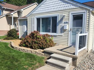 26354 Delton St, Madison Heights, MI