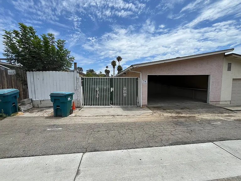 2759 College Blvd — Photo 24