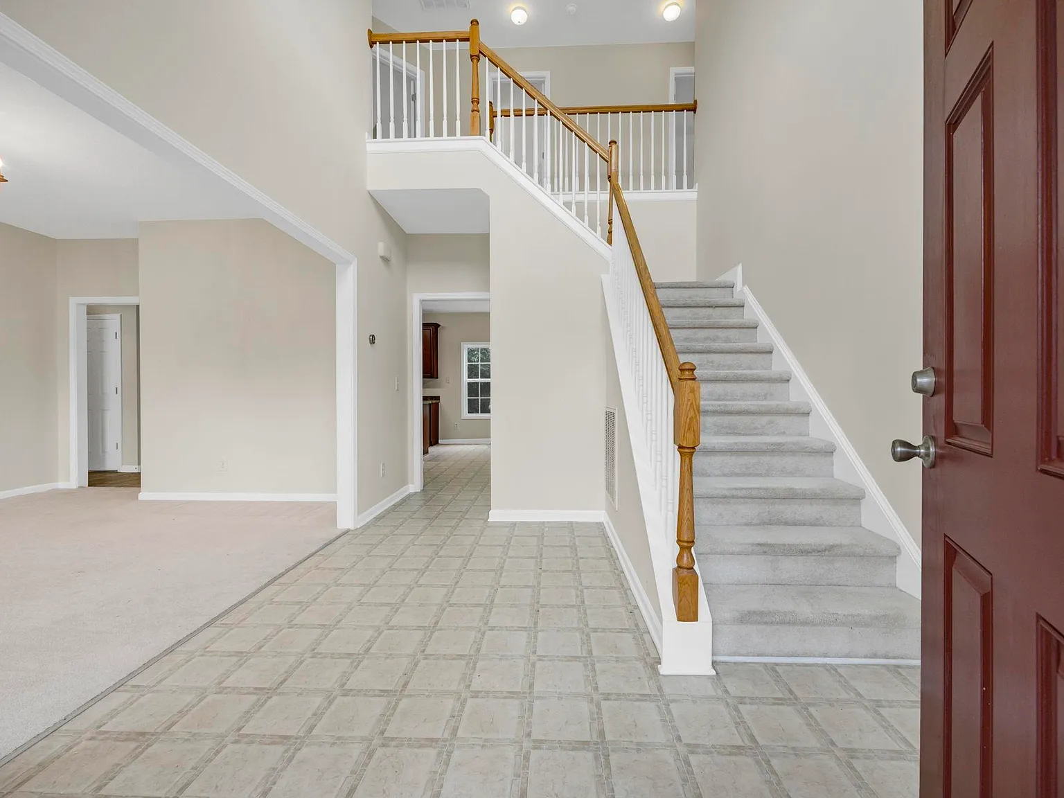 5 bed, 3516 sqft, $2,850 — Photo 3