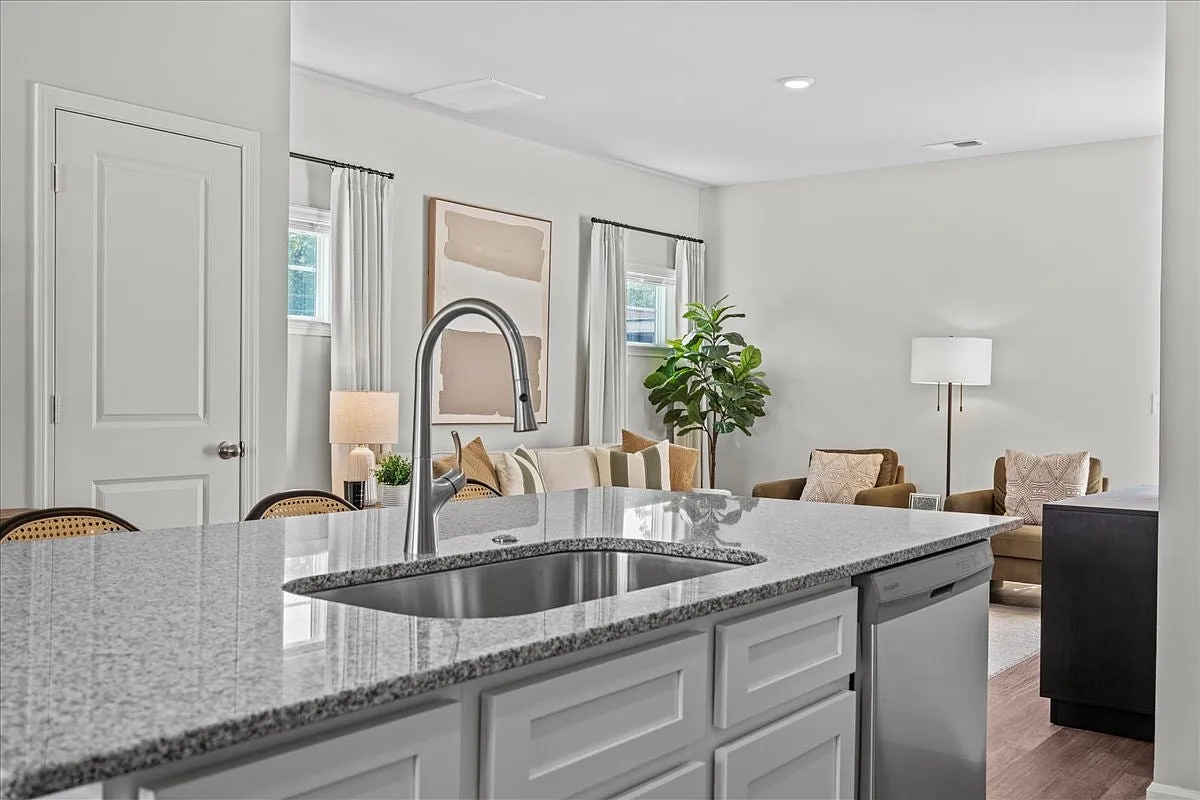 205 Islay Way — Photo 3