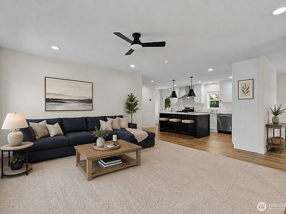 3rd image of 4507 Oaks Avenue