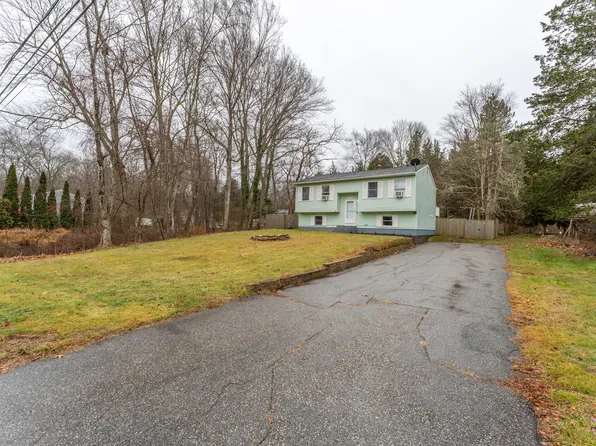 13 Beechwood Boulevard, Plainfield, CT 06374
