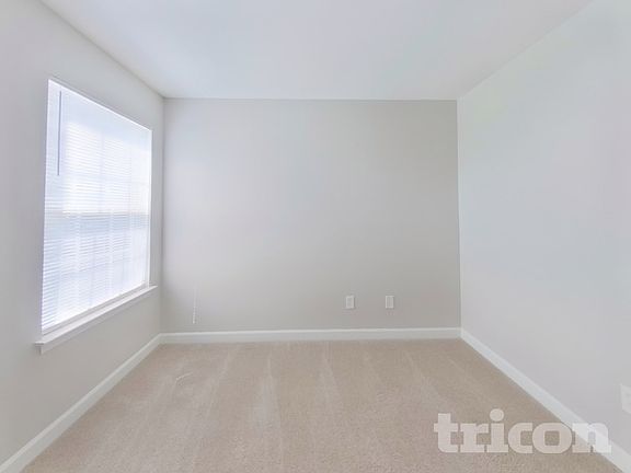 3rd image of 502 Glencroft Dr