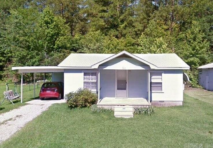 1st image of 914 Crawford St
