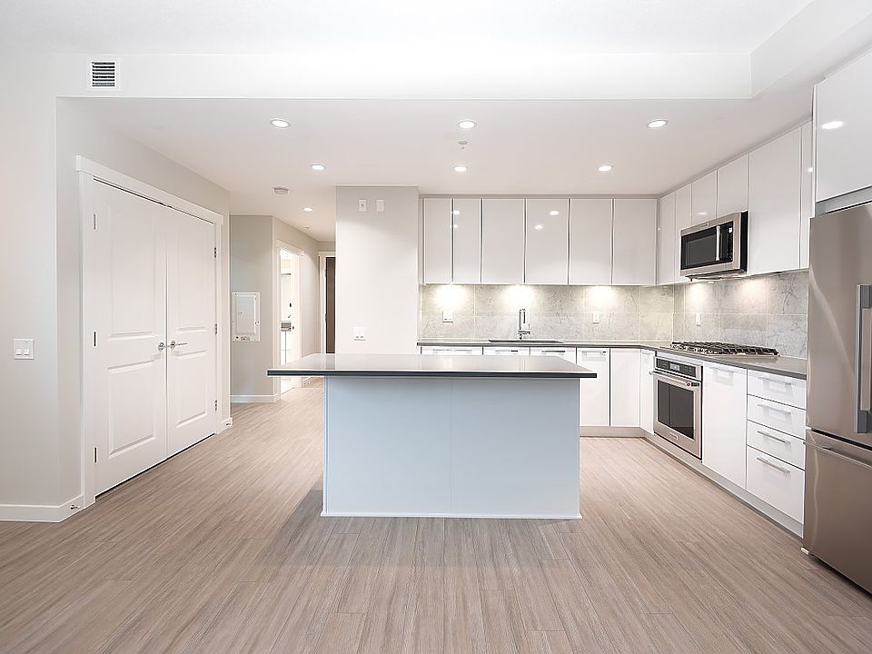 1st image of 2663 Library Ln #409