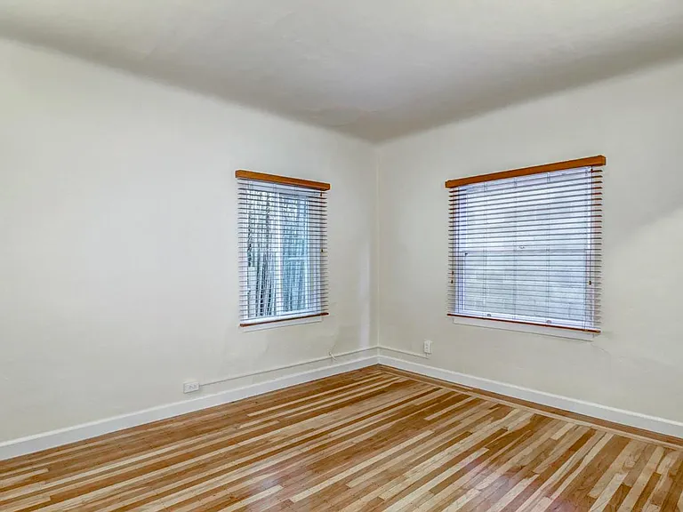 2124 P St #4 — Photo 7