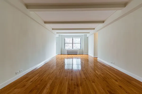 Rented by Stonehenge NYC LLC | media 8