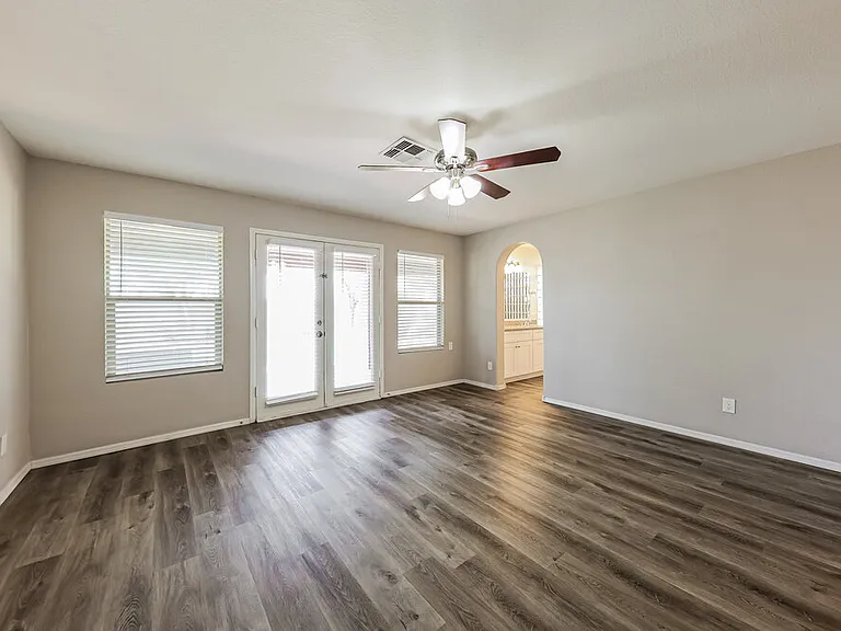 4317 W Electra Ln — Photo 10