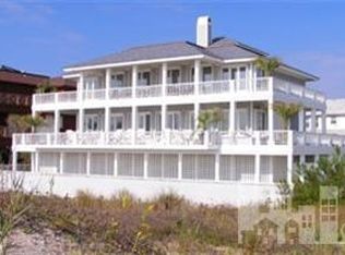 18 E Fayetteville St, Wrightsville Beach, NC 28480