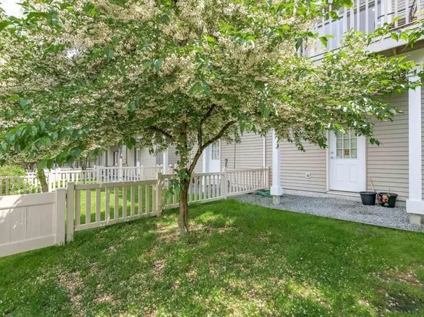 15175 62a Ave #97, Surrey, BC V3S 1X1