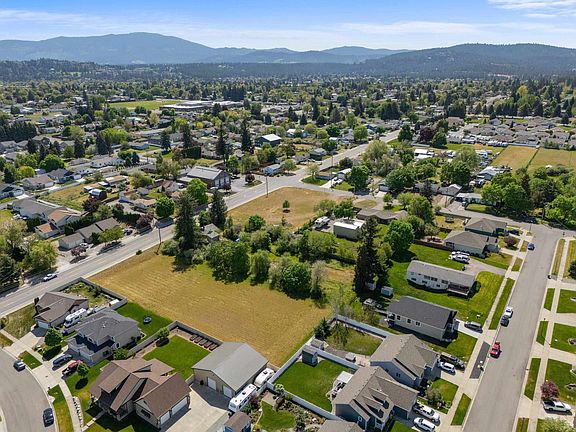 4th image of 1102 S Evergreen Rd #13712