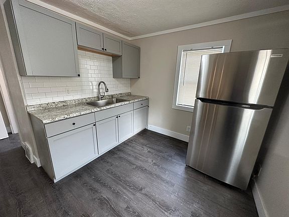 4th image of 4481 W 30th St #Up