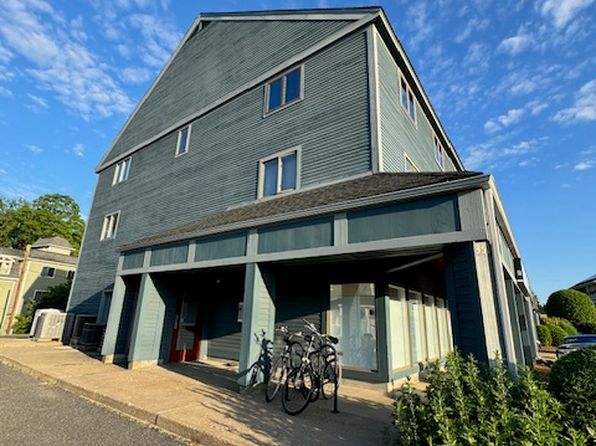 351 Pleasant St APT 7