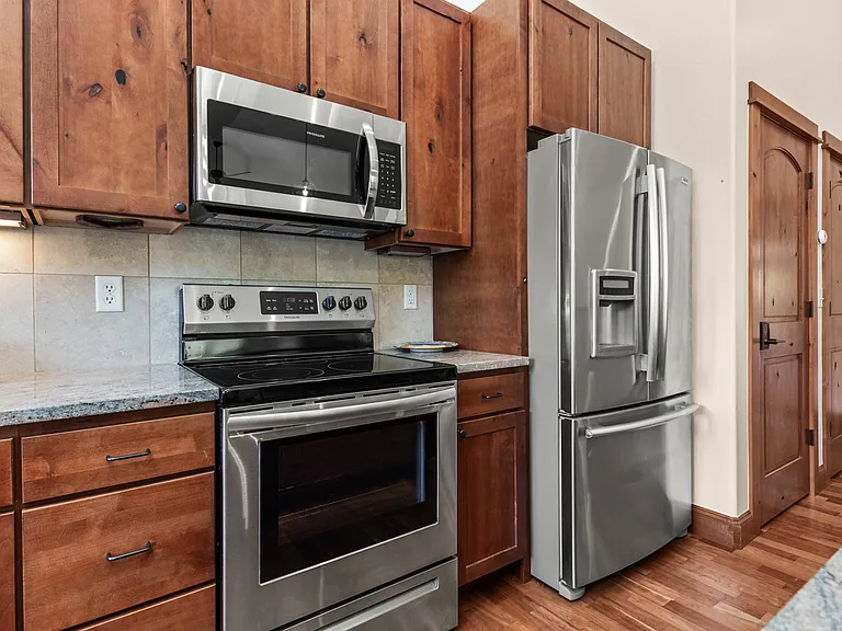 Microwave | Stove | Refregirator