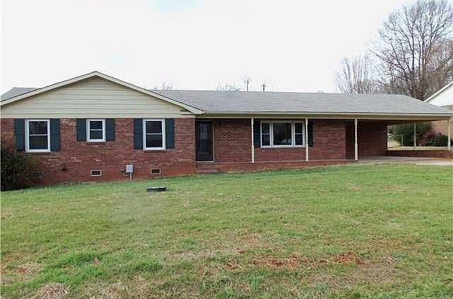 1st image of 114 Robin Ln
