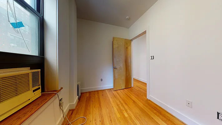 Rented by Bond New York | media 19