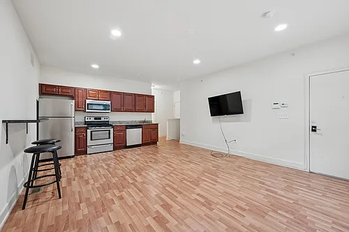 1505 W Master St #1 Photo 1