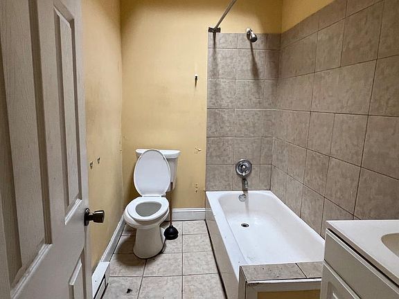 4th image of 1127 S 55th St