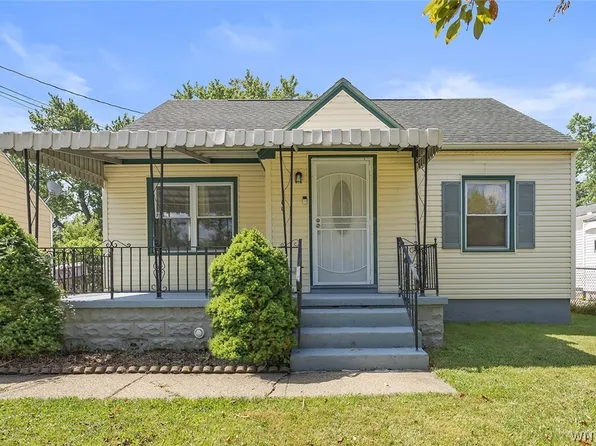 169 Maryvale Dr, Cheektowaga, NY 14225