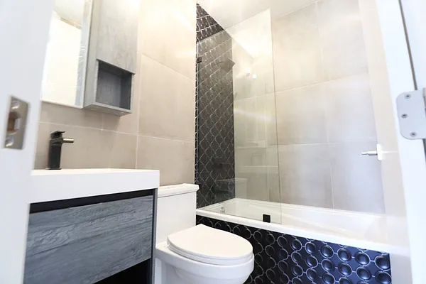 Rented by Lofts and Flats LLC | media 66