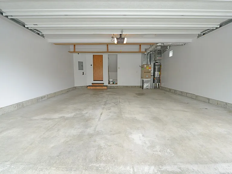 264 Dailey Ave #15 — Photo 20
