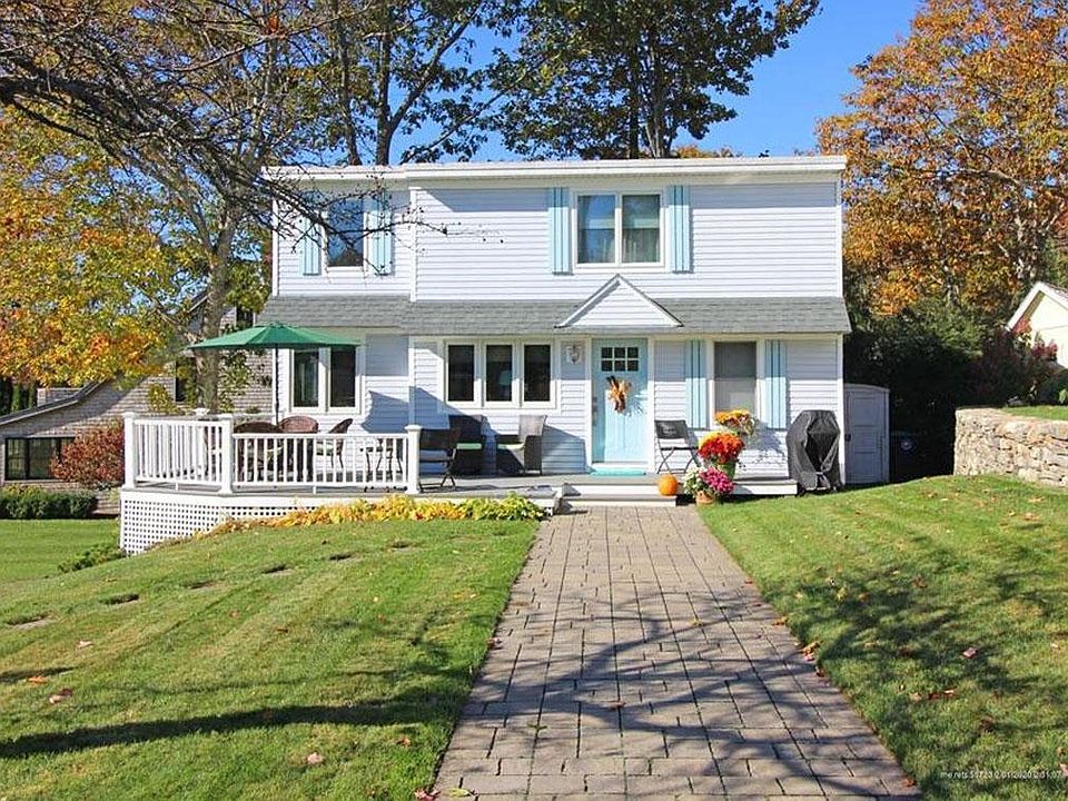 Beautiful, sunny cottage overlooking the beach