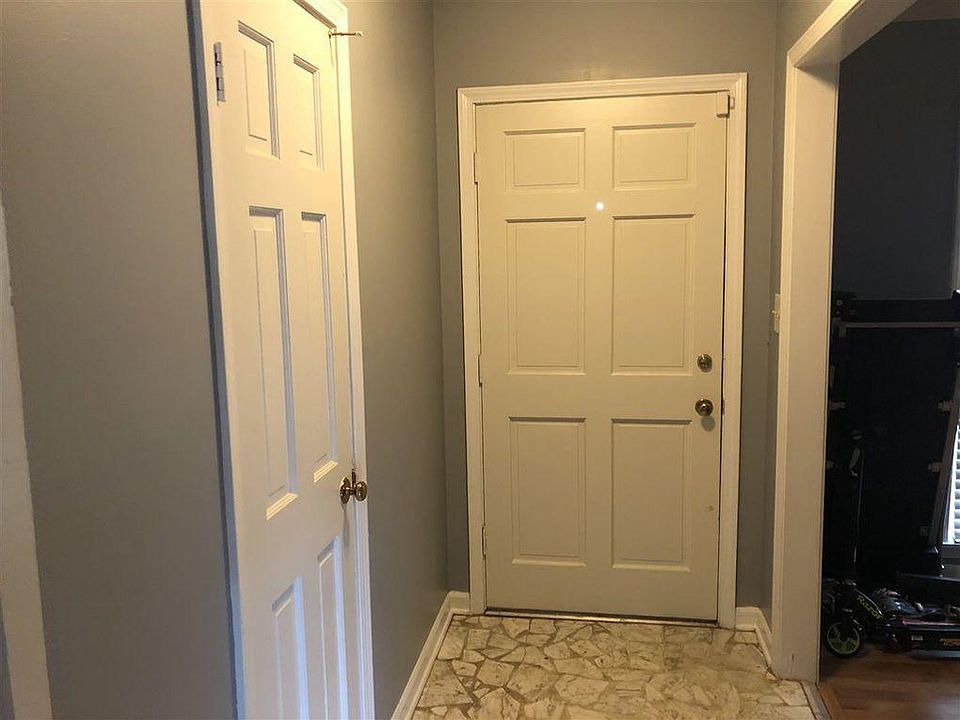 1st image of 2346 Eastover Dr