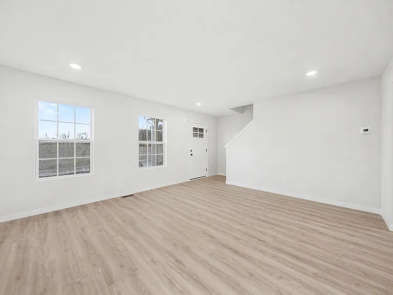 1097 Vertex Cir — Photo 9