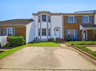 4865 Woods Edge Rd, Virginia Beach, VA 23462