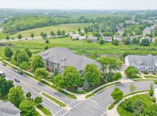 6701 Fairhaven Rd APT 202, Madison, WI 53719