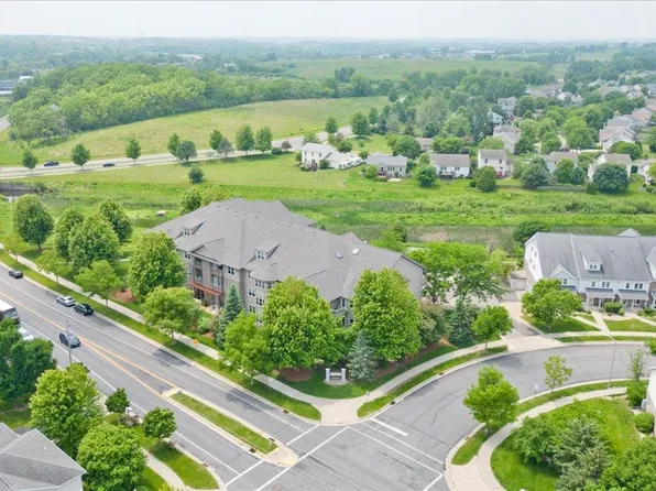 6701 Fairhaven Road #202, Madison, WI 53719