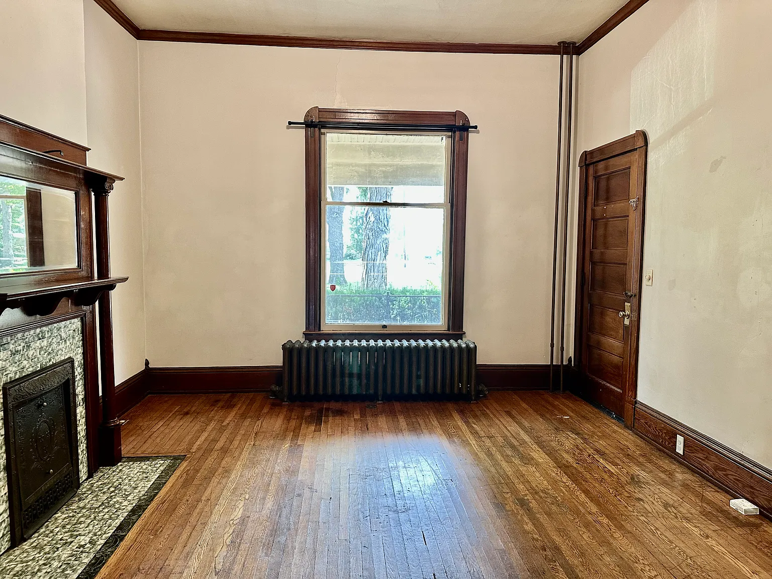 3 bed, 1200 sqft, $850 — Photo 3