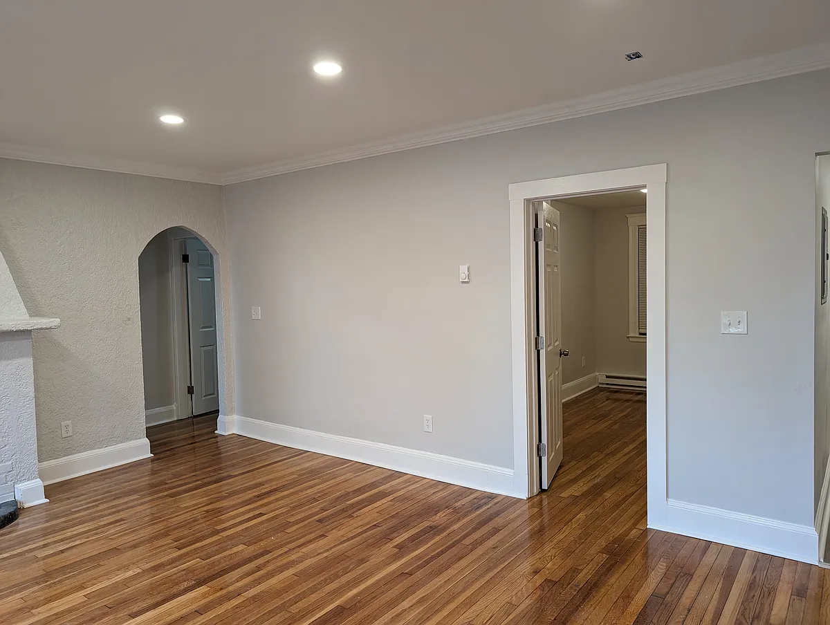 Building Photo - 740 Winthrop Ave #9