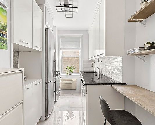 4th image of 400 E 59th St APT 2A