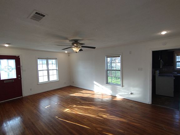 5th image of 3903 Walnut St