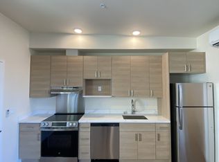 1439 NW 60th St #405, Seattle, WA 98107